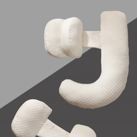 U-shaped body pillow detail